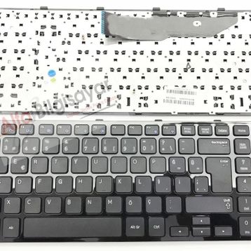 Samsung NP550P7C Klavye