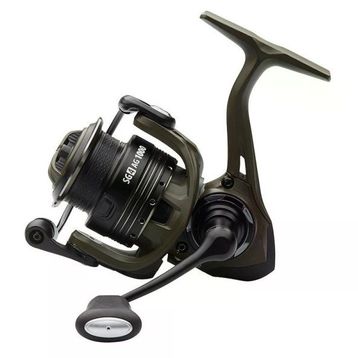 Savage Gear SG4C 2500 Spin Olta Makinesi