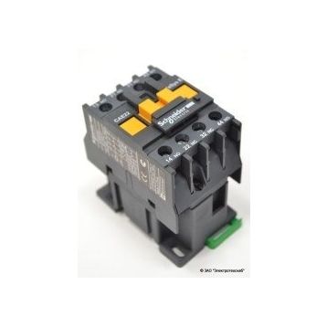 Schneider CAE31M5 Yardımcı Kontaktör