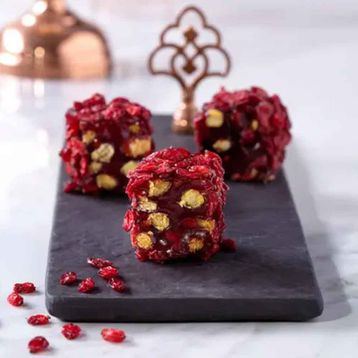 Şekerci Cafer Erol 500 gr Zereşk Üzümü Kaplı Nar Aromalı Antep Fıstıklı Fitil Lokum