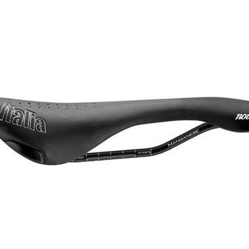Selle Italia L3 Siyah Novus Superflow Endurance TM Bisiklet Selesi