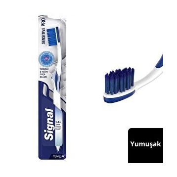 Signal Profesyonel Bakım Etkin Temizlik Yumuşak Diş Fırçası