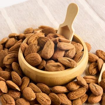 Siirt Pazar 1 kg Yerli Çiğ Badem İçi