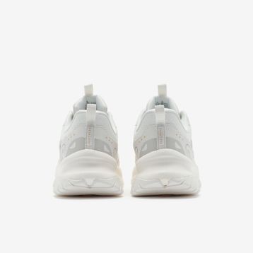Skechers 177592 WHT Moonhiker - Apogee Bloom Beyaz Kadın Spor Ayakkabı