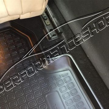 Skoda SuperB 2013 Model 3D Havuzlu Paspas