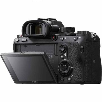 Sony A7R III Body Aynasız Fotoğraf Makinesi