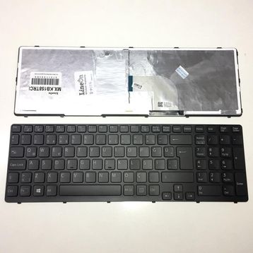 Sony SVE15 Klavye