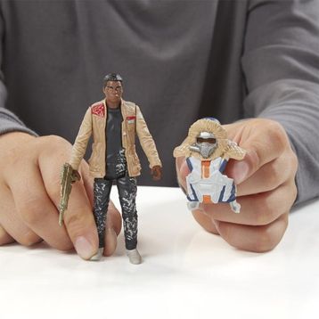 Star Wars Finn Zırhlı Figür
