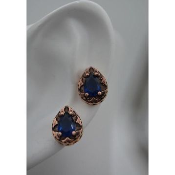 Stoneage Safir Taşlı Mıhlama İşçilikli Küçük Boy Damla Küpe