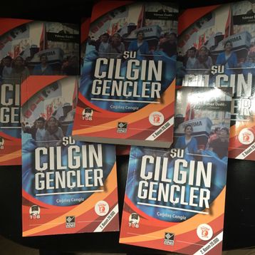 Şu Çılgın Gençler - Çağdaş Cengiz