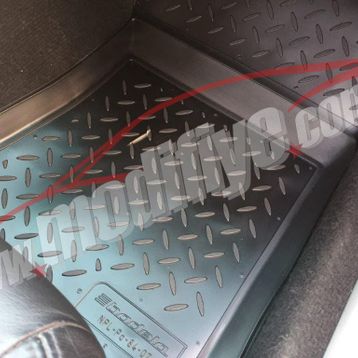 Subaru Forester 3D Havuzlu Üniversal Paspas