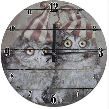 Tablomega Yeni Yıl Partisindeki Yavru Baykuşlar Sessiz 30x30 cm Duvar Saati