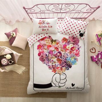 Taç Lisanslı Minnie Flowers Nevresim Takımı