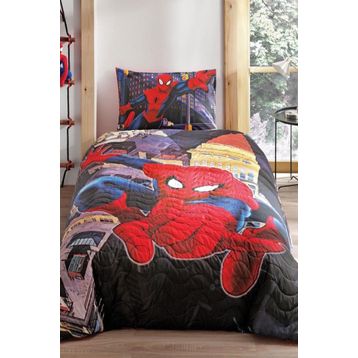 Taç Lisanslı Spiderman In City Yatak Örtüsü