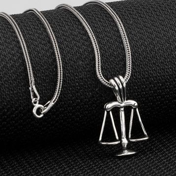 Takıhan Adalet Terazisi 925 Ayar Gümüş Kolye