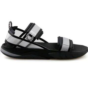 The North Face Skeena Sport Sandal NF0A5LVRKT01 Siyah Gri Kadın Sandalet