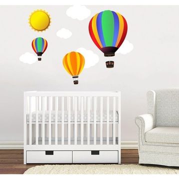 Tilki Dünyası Uçan Balon Bulut ve Güneş Bebek ve Çocuk Odası Duvar Stickerı