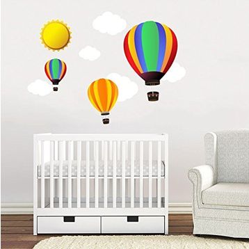 Tilki Dünyası Uçan Balon Bulut ve Güneş Bebek ve Çocuk Odası Duvar Stickerı