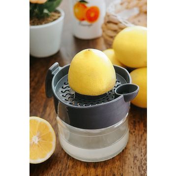 Titiz Limon Sıkacağı