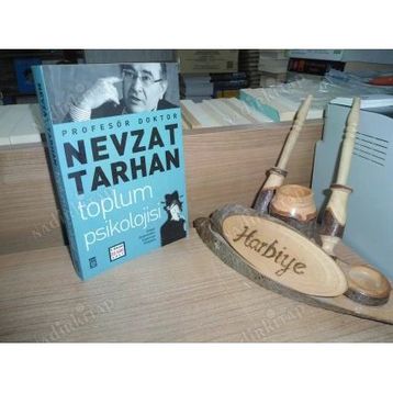 TOPLUM PSIKOLOJISI SOSYAL ŞİZOFRENİDEN TOPLUMSAL EMPATIYE - NEVZAT TARHAN