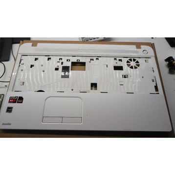 Toshiba C55D-A Klavye