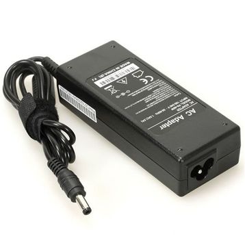 Toshiba PA3516E-1AC3 Adaptör