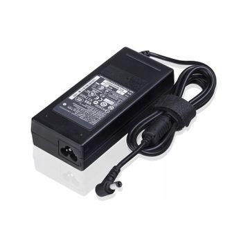 Toshiba Satellite L850-16H 19V 6.32A 120W Uyumlu Laptop Adaptör