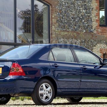 Toyota Corolla 2002-2007 Krom Cam Çıtası