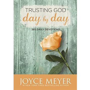 Trusting God Day by Day: 365 Daily Devotions