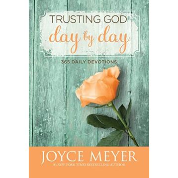 Trusting God Day by Day: 365 Daily Devotions