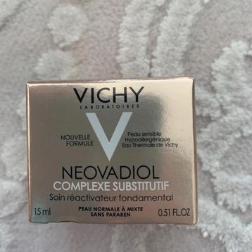 Vichy Neovadiol Compensating Complex 15 ml Cilt Serumu