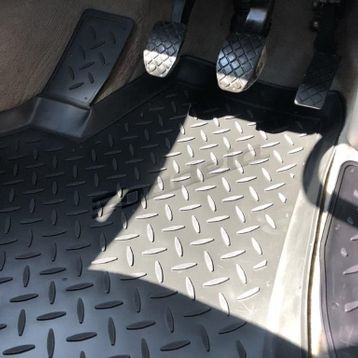 Volkswagen Jetta 2008 3D Havuzlu Paspas