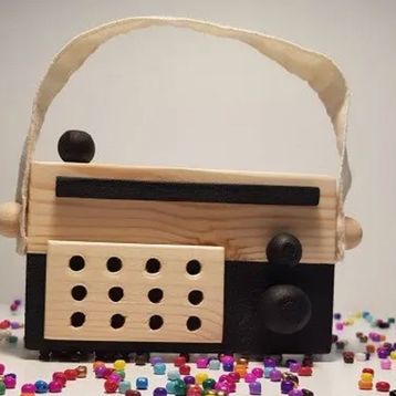 Websunday El Yapımı Ahşap Oyuncak Siyah Baby Radyo