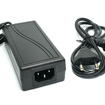 WellPower 12 Volt 7 Amper 5.5x2.5 mm Jak Fişli Plastik Kasa Adaptör