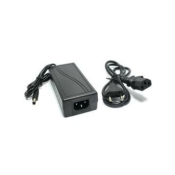 WellPower 12 Volt 7 Amper 5.5x2.5 mm Jak Fişli Plastik Kasa Adaptör
