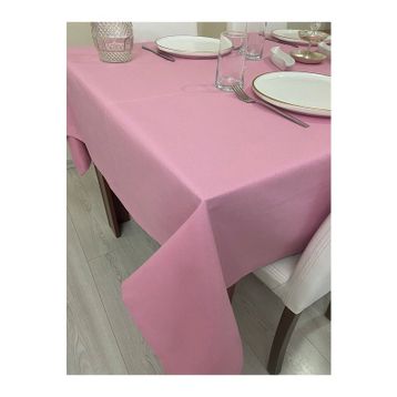 Zeren Home Pembe Sıvıya Dayanıklı Dertsiz Masa Örtüsü