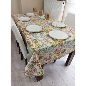 Zeren Home Sıvı Geçirmez Dertsiz Pembe Mercan Pattern 150x220 cm Masa Örtüsü