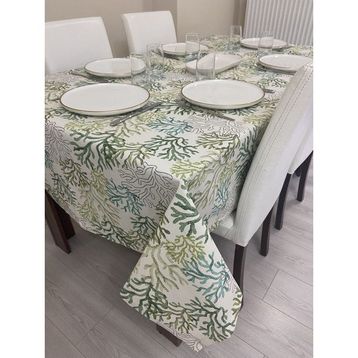 Zeren Home Sıvı Geçirmez Dertsiz Yeşil Mercan Desenli 150x260 cm Masa Örtüsü