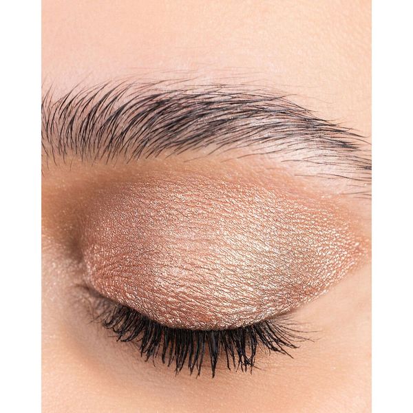 Pastel No 221 Profashion Glow Liquid Eyeshadow Likit Göz Farı