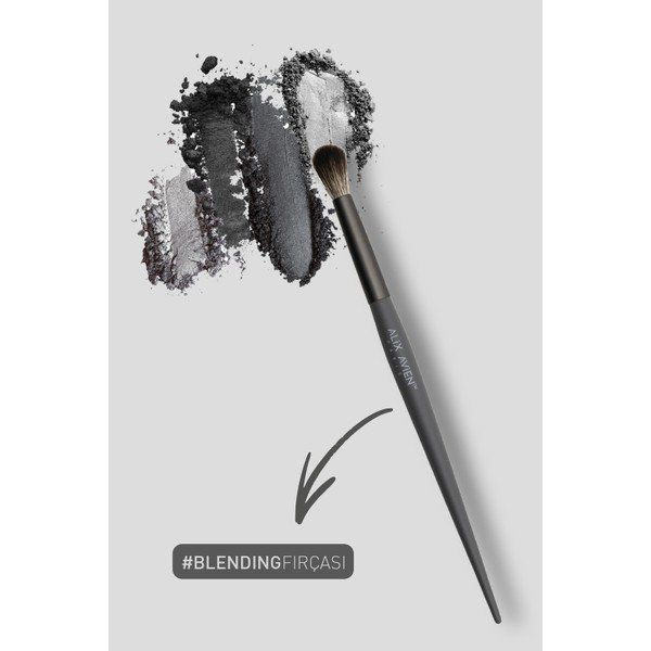 Alix Avien Blending Brush