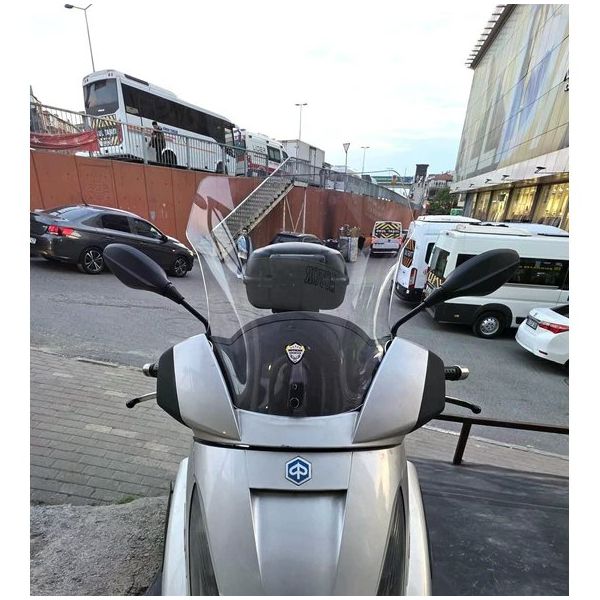 Motocam Piaggio X7 2007-2012 Model Uyumlu 43 cm Şeffaf Renkli 4 mm Ön Cam Siperlik