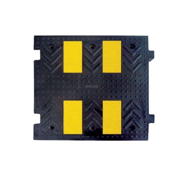 Star Çelik Starçelik 50 x 50 x 4,5 cm Kauçuk Hız Kesici Yol Kasisi