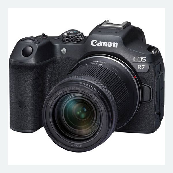Canon EOS R7 + 18-150mm Lens Aynasız Fotoğraf Makinesi