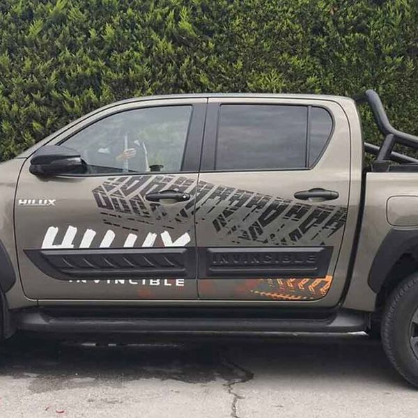Omsa Toyota Hilux 4 Parça 2020 ve Sonrası Kapı Dodik Set
