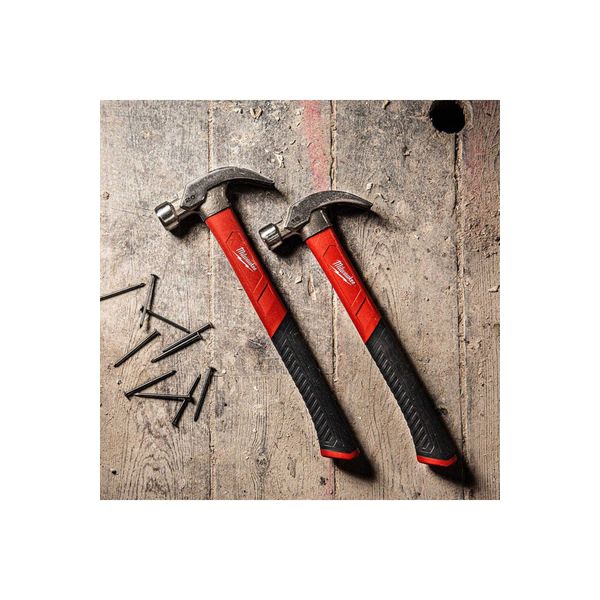 Milwaukee 4932478657 450 gr Fiber Saplı Kavisli Çivi Bölmeli Çekiç