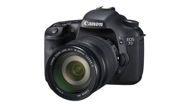 Canon eos 7d 美品、レンズ50mm、17-85、90-300 Canon EOS 7D Fiyatları