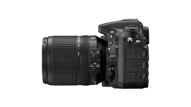 Nikon D7200 18-140mm VR Lens DSLR Fotoğraf Makinesi Fiyatları