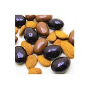 Dark Brown 500 gr Bademli Çikolata Dolgulu Bitter Ve Sütlü Draje