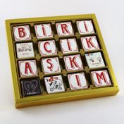 Dark Brown Chocolates & Confections 48 Adet Harf Harf Biricik Aşkım Yazılı Bitter ve Sütlü Madlen Çikolata