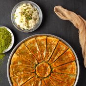 Mehmet Efendi 1 kg Gaziantep Fıstıklı Tepsi Katmer